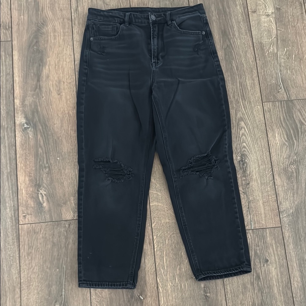 Stylish Black Distressed Women's Jeans